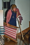 Ermi-Oma packt für den Urlaub ein:  (&copy; Katharina Steiner-Maier)